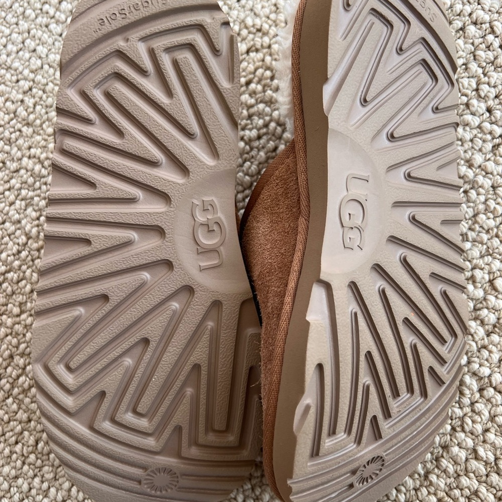 UGG Kids Brown Slippers - Picture 2 of 2